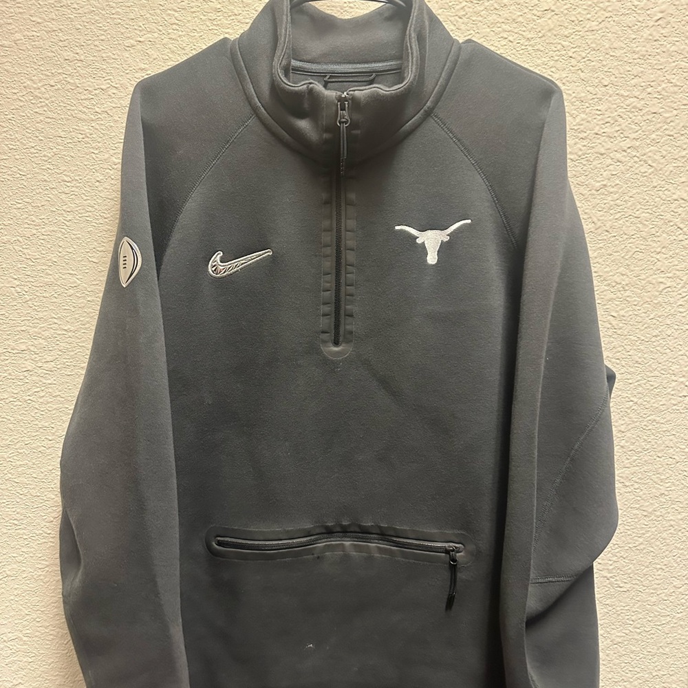 Nike Texas Longhorns 2023 CFP Media Tech Fleece 1/4 Zip